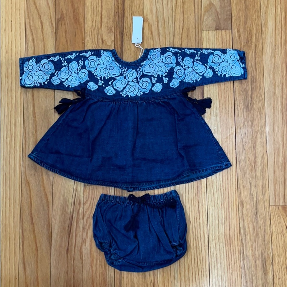 NWT Tuchinda embroidered 2piece set